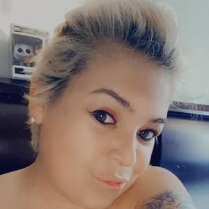 Meet your Posher, Esther